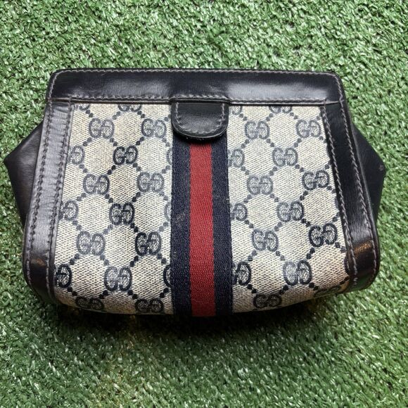 GUCCI VTG GG Monogram Small Makeup Bag / Clutch Gray Authentic - Picture 1 of 9